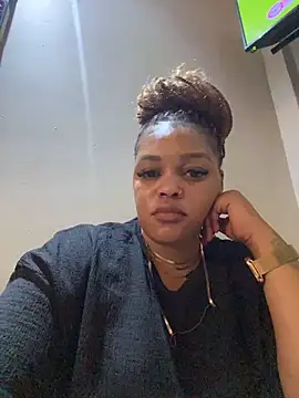 Iam-Sharifa's cam snapshot