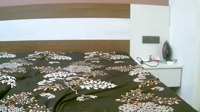 ragini_m_m_s's cam snapshot