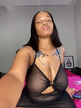 LoveBustyX's cam snapshot