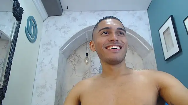 Derek_Storm_'s cam snapshot