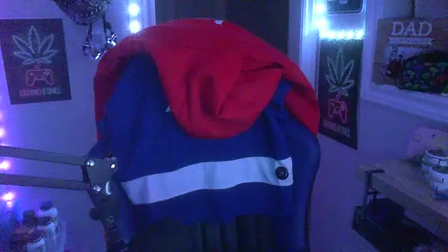 GeneralXMillyX live sex cam