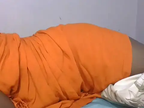 Horny_slut23 live sex cam