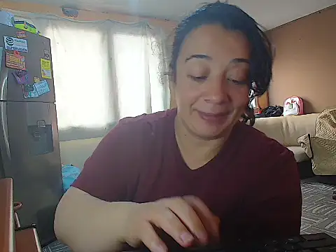 Karina_Aicarddi03's cam snapshot