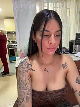 charlotte_stevenss_'s cam snapshot