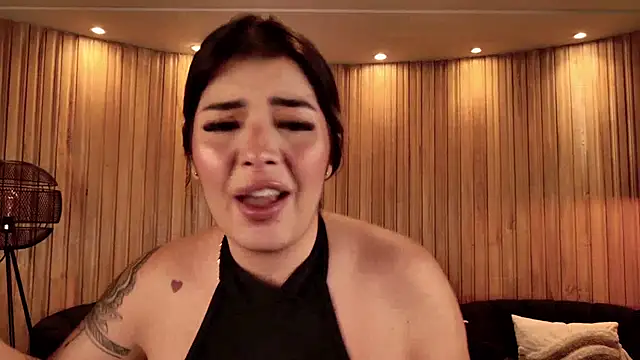 LisaMonroe_'s cam snapshot