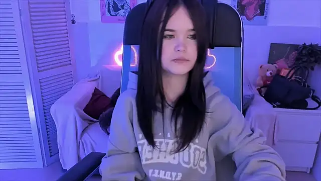 Elainebeness live sex cam