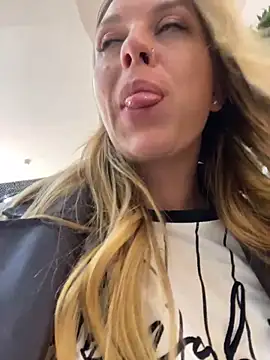 Sweet___Emily live sex cam