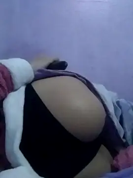 Razan2024's cam snapshot