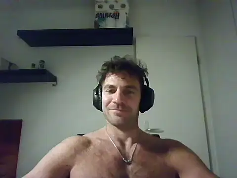 alpha-hunk live sex cam