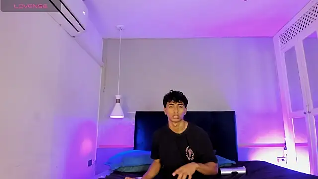 Jaycob_Black1's cam snapshot