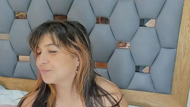 yayi_derek live sex cam