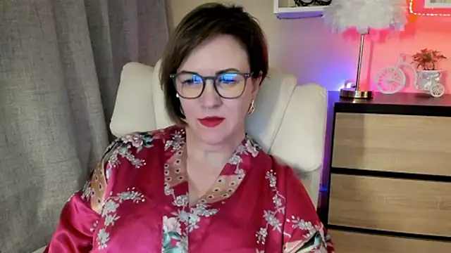 feliziaDesire's cam snapshot