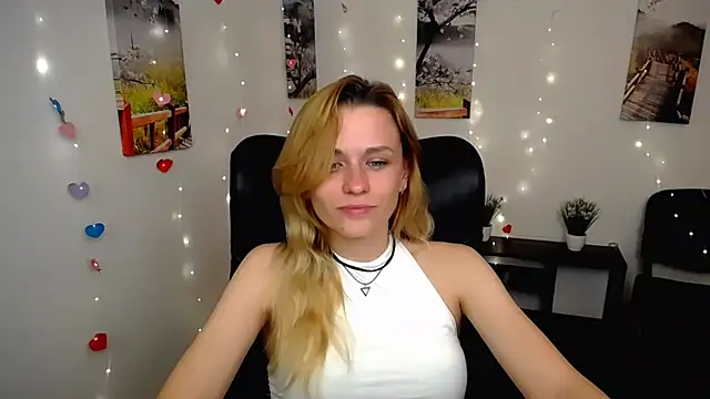 PeppyMia's cam snapshot