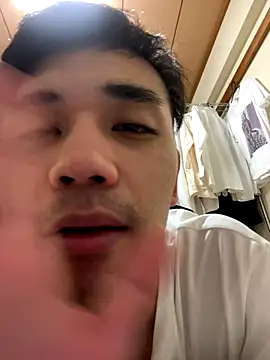 ryusei18570 live sex cam