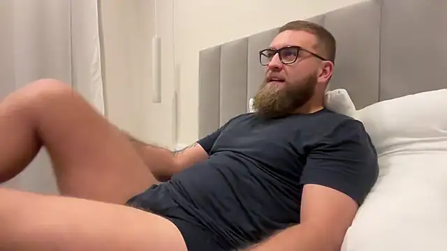 Bear_bear_ live sex cam