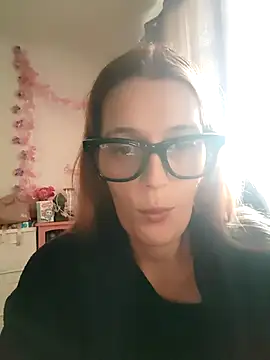 Mila_Luciphya's cam snapshot