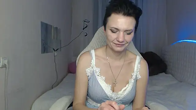 AvaSaturnian's cam snapshot