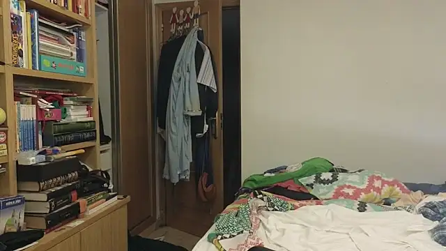 curiosillo83's cam snapshot