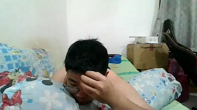 ShyKelvin's cam snapshot