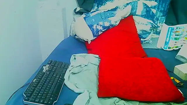 freaky_naughty's cam snapshot