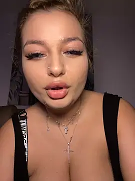 AllysonK's cam snapshot