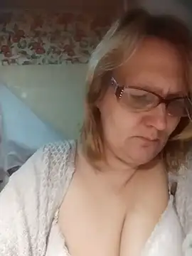 Forest-Lady's cam snapshot