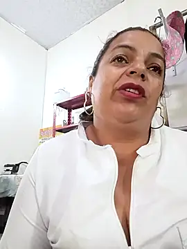 Mia-Glow's cam snapshot