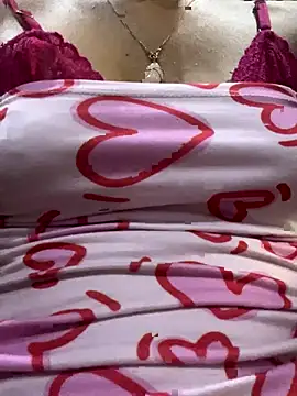 _vaiolet_owo's cam snapshot