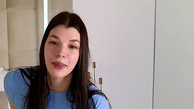 KatrinaToy's cam snapshot