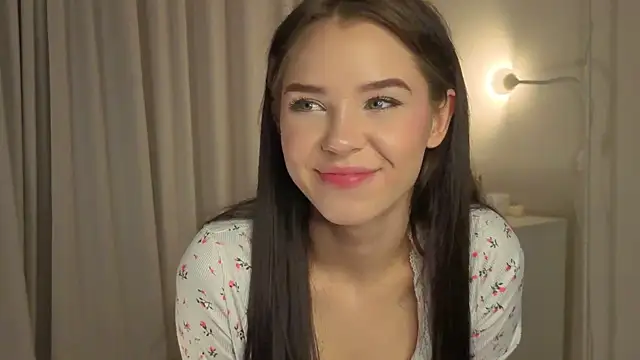 slyshypie's cam snapshot