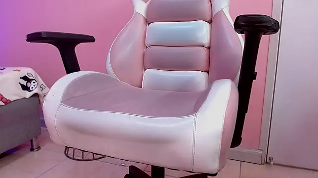 Alice_in_horyland_'s cam snapshot