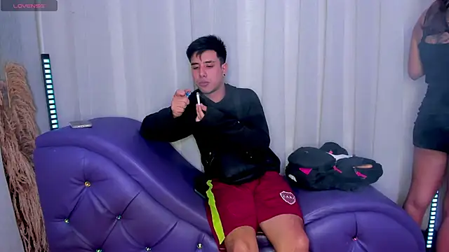 Yourslust_'s cam snapshot