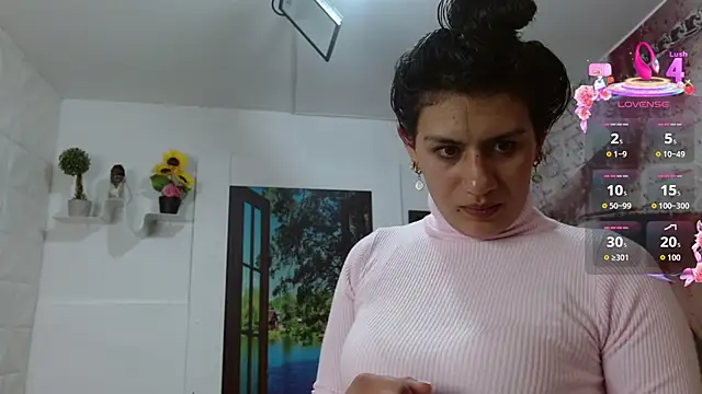 gigi_gilt_'s cam snapshot