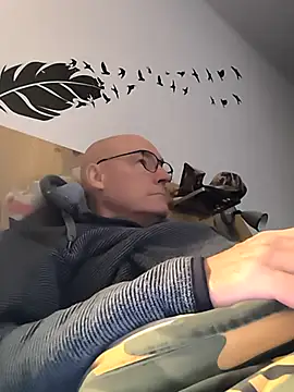 bogland33's cam snapshot