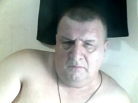 Vyrtous579 live sex cam