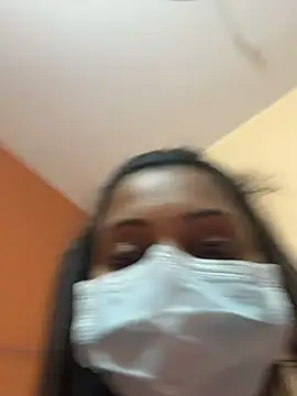 pumpumrani's cam snapshot