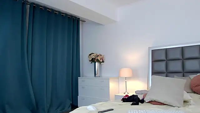 MissAngelinnaa's cam snapshot