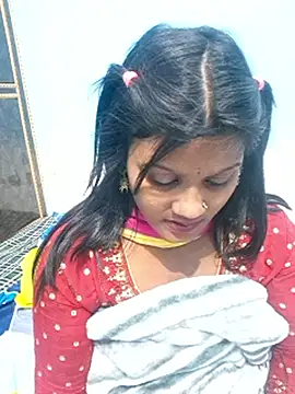 Rashmi_Pathak's cam snapshot