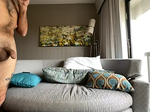 HerPerfectDaddy666's cam snapshot