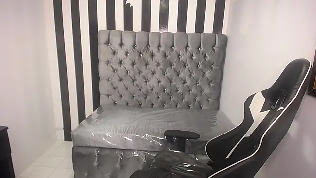 tamara_brown_t's cam snapshot