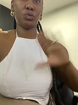 EroticAlanaa's cam snapshot