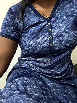 Tamilmallu-duskygirl03's cam snapshot