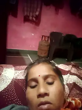 OliveGreen22's cam snapshot