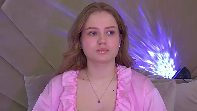 SelinSwarovski's cam snapshot