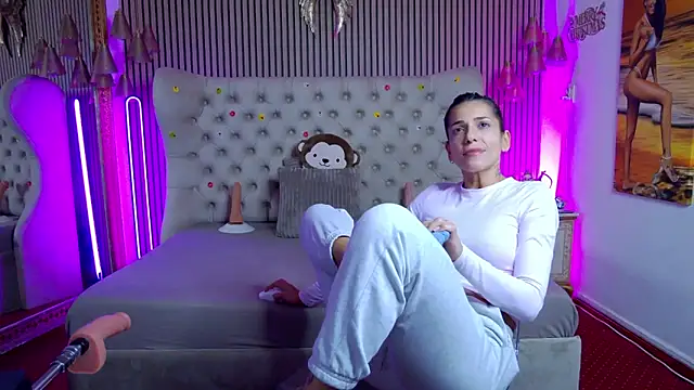 PlayfulShow's cam snapshot