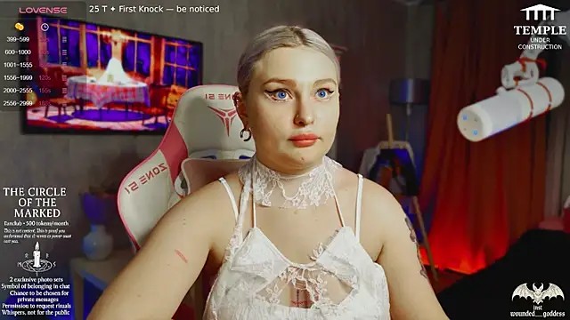 Wounded_Goddess_'s cam snapshot