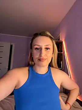 KassandraTress's cam snapshot