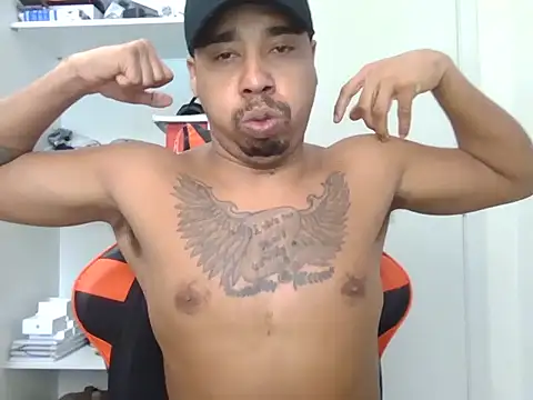 JUNINHOLEKEJR's cam snapshot