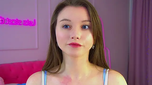 KeiraAsti's cam snapshot