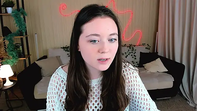 AlluringLookk's cam snapshot